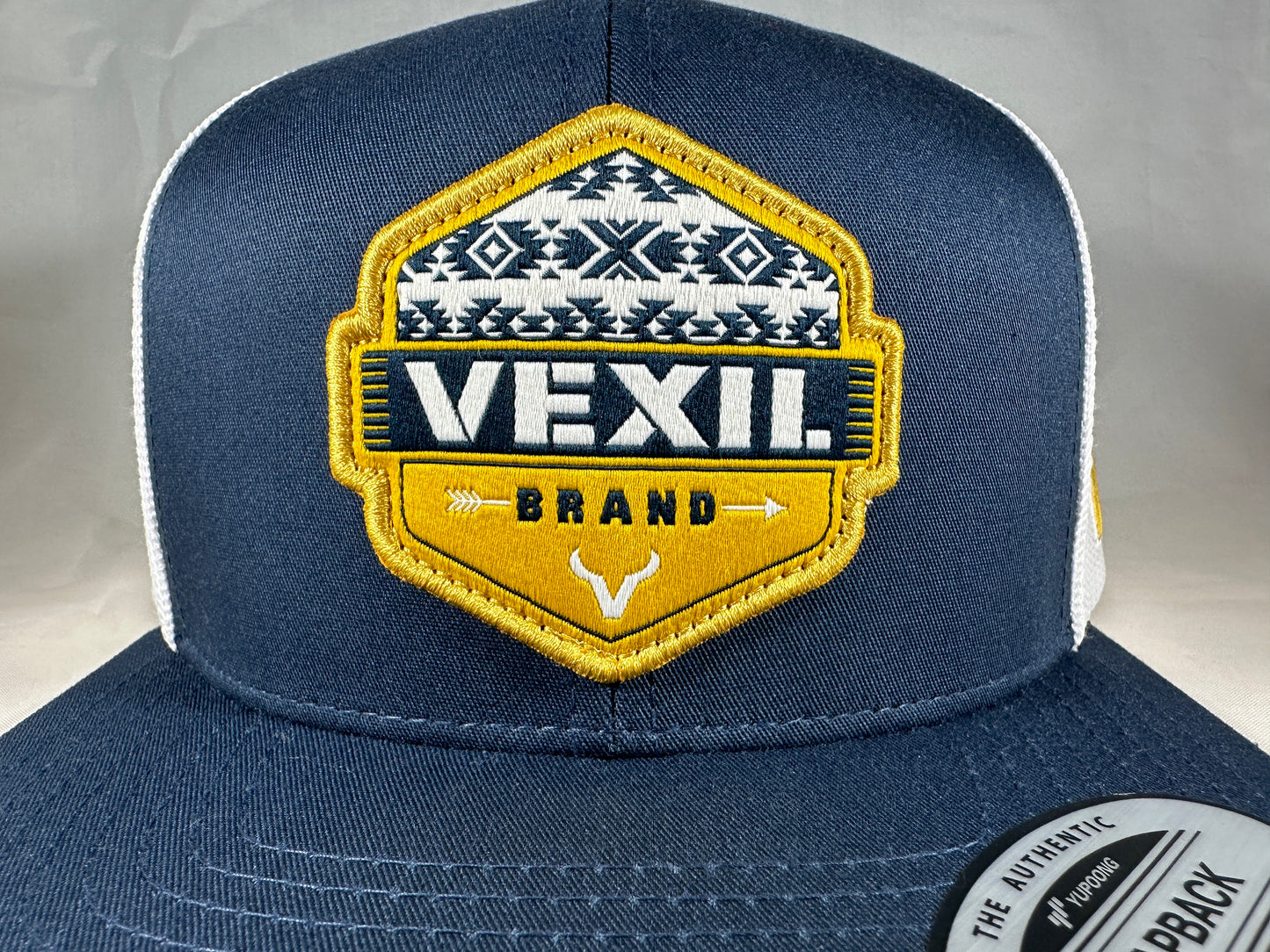 Dakota - Navy/White Mesh